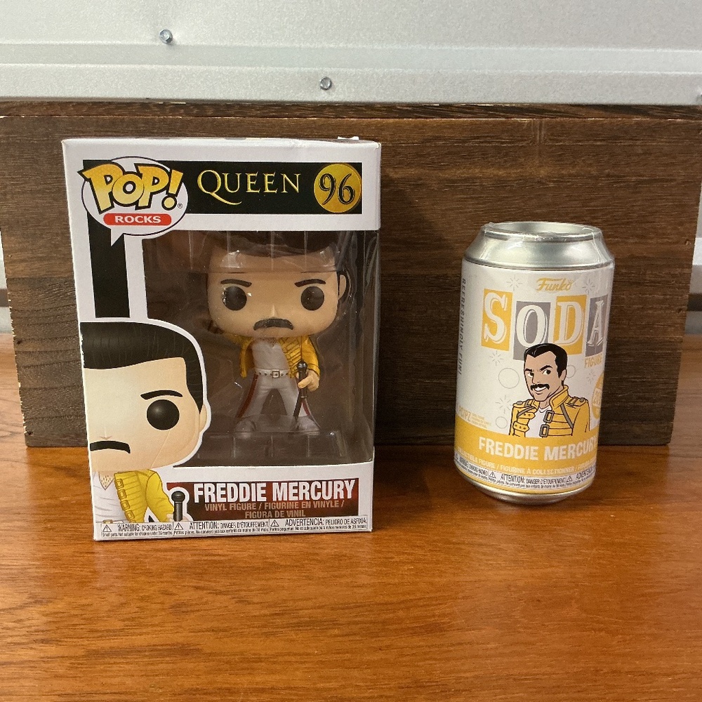 Funko Pop Queen Freddie Mercury 96 Soda Classic Yacht Rock Lot of 2